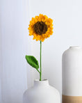 Load image into Gallery viewer, Always sunny crochet Sunflower - Granmade