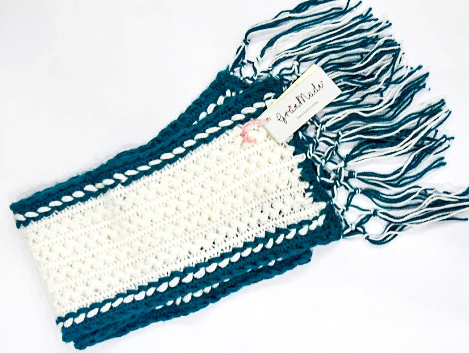 White U-pin Hand knit Scarf - Granmade