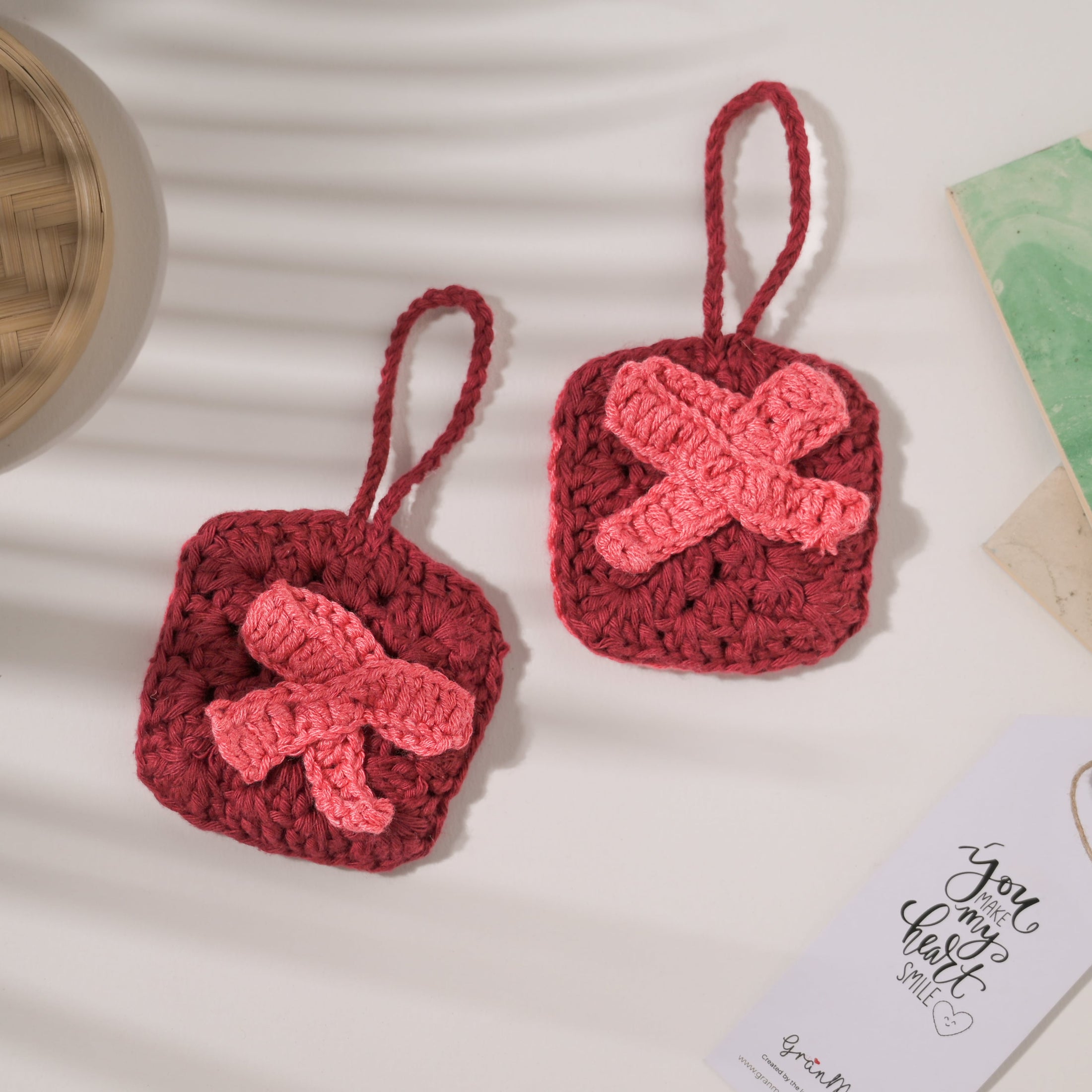 Red Crochet Bow Airpod Cover - Granmade