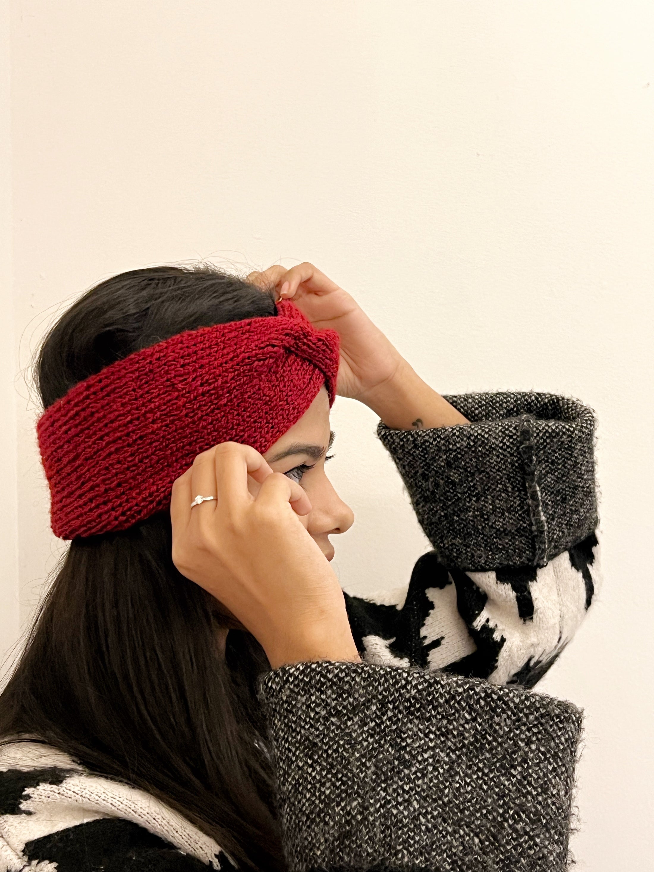 Red Hand-knit Twisted Headband - Granmade