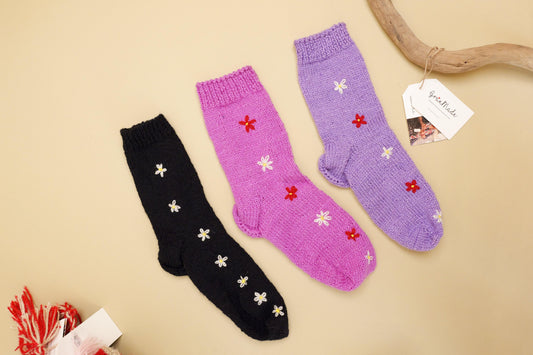 Hand-knit Pink High-ankle Socks - Granmade