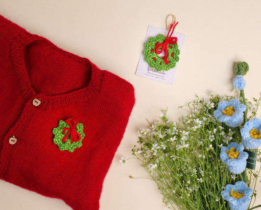 Hand-knit Christmas Brooch - Granmade