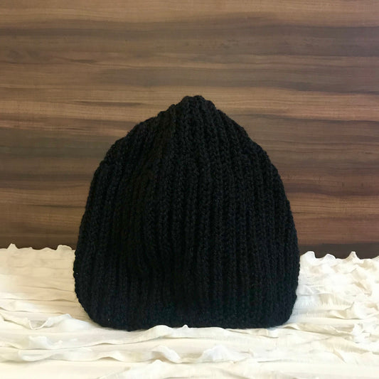 Black Classic Hand-knit Beanie - Granmade