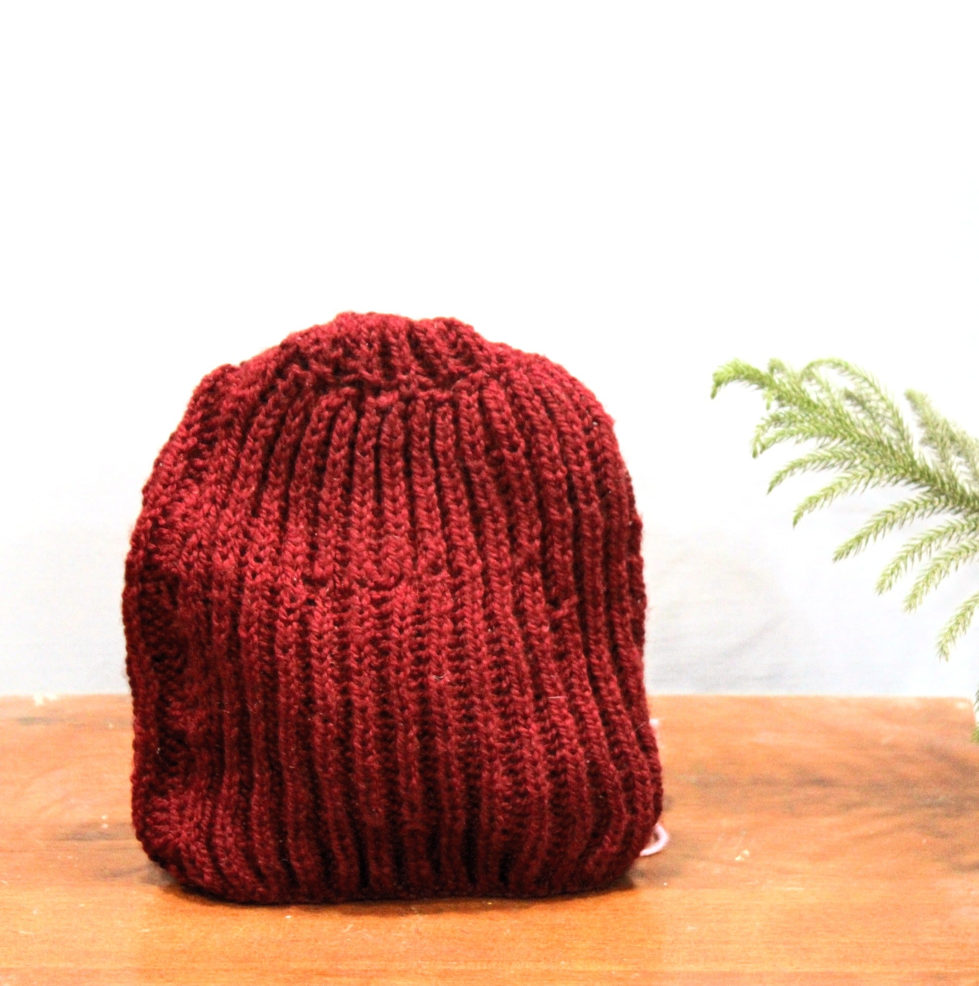 Red Classic Hand-knit Beanie - Granmade