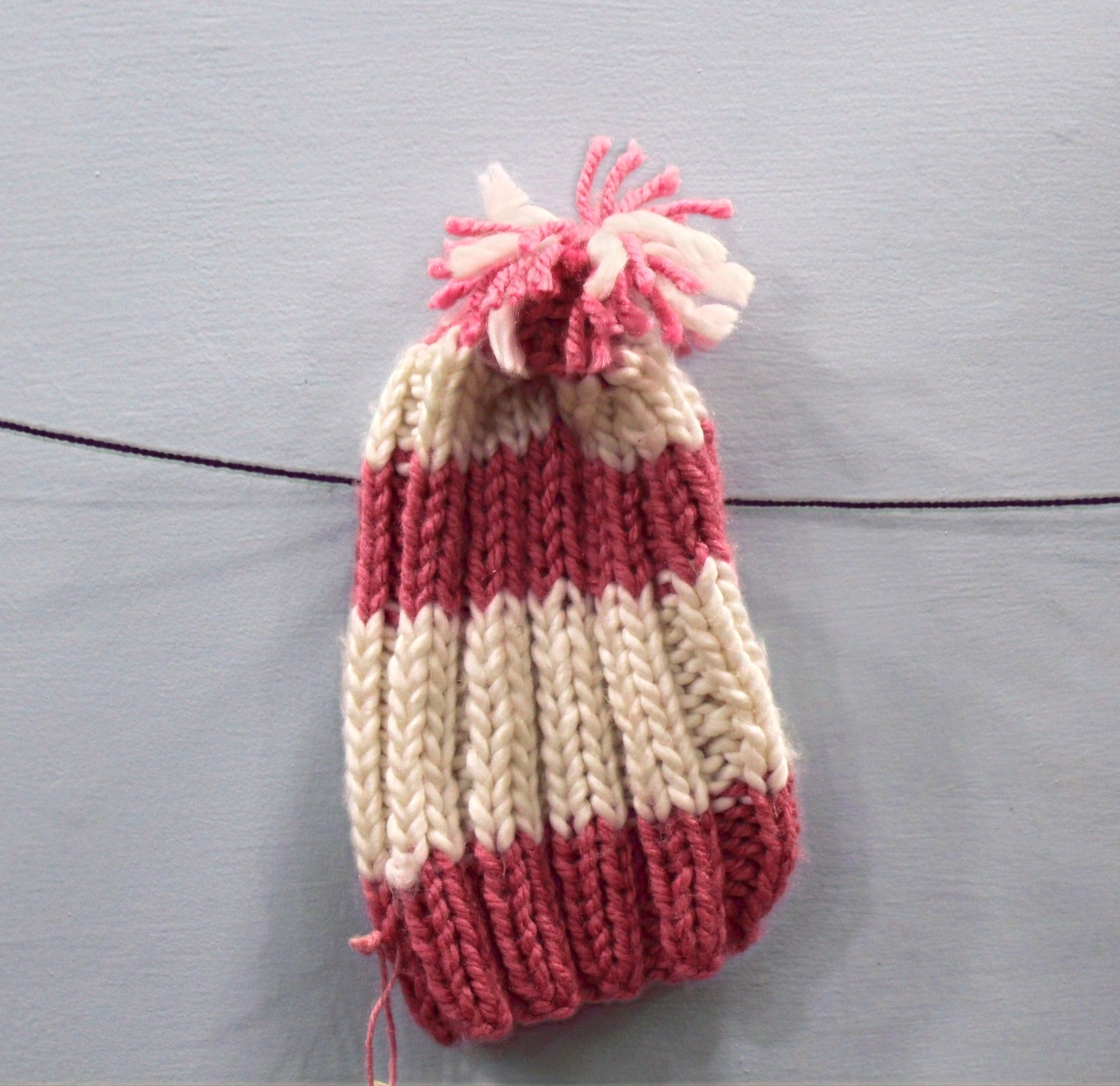 White & Pink Chunky Hand-knit Beanie - Granmade