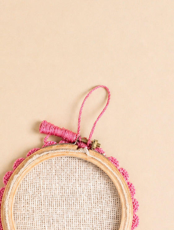 Crochet Border Mini Frame- Pink